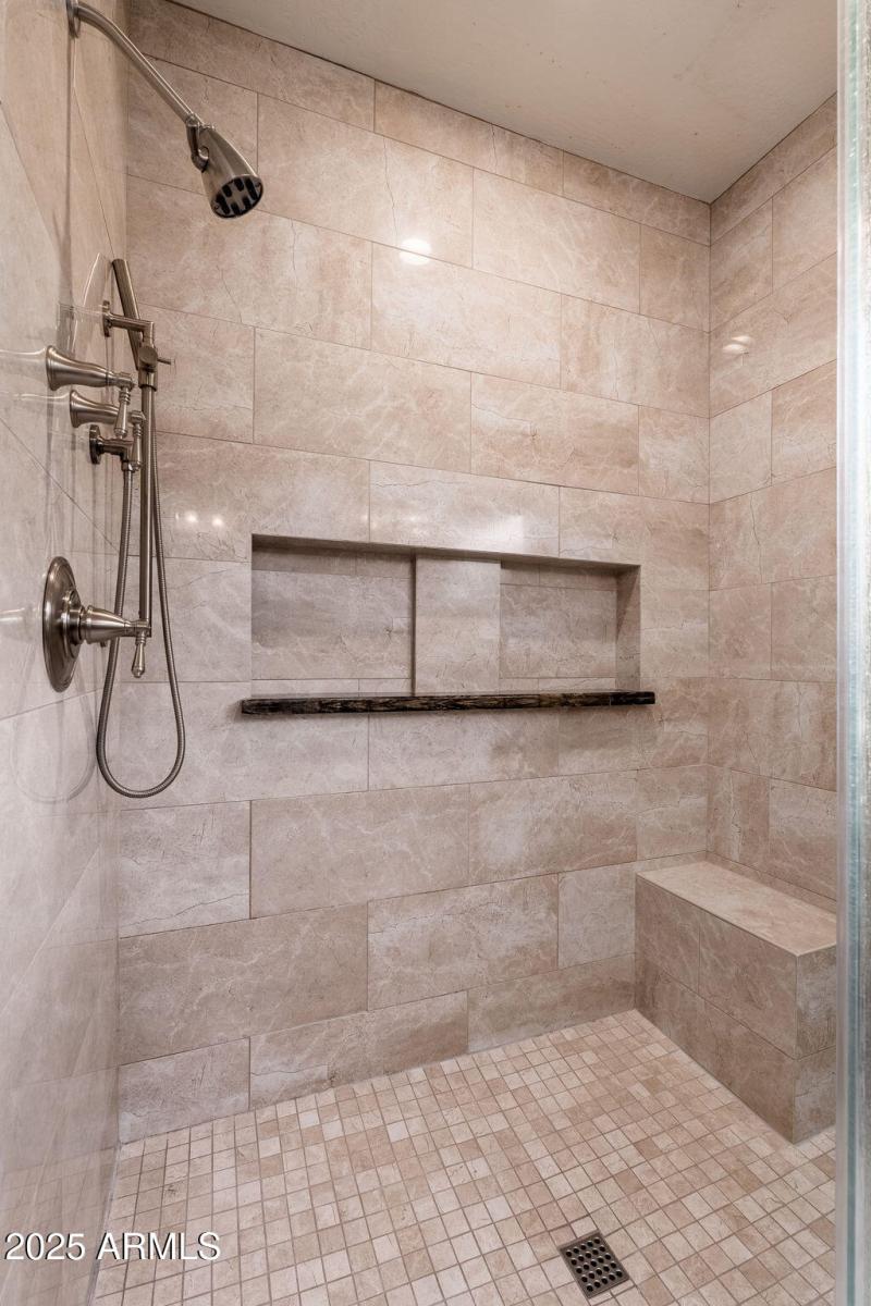 7486 E Mercer Ln - 34