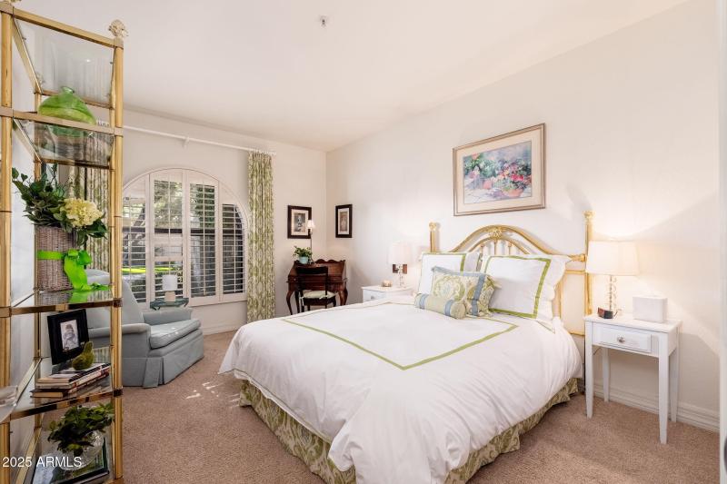 7486 E Mercer Ln - 36