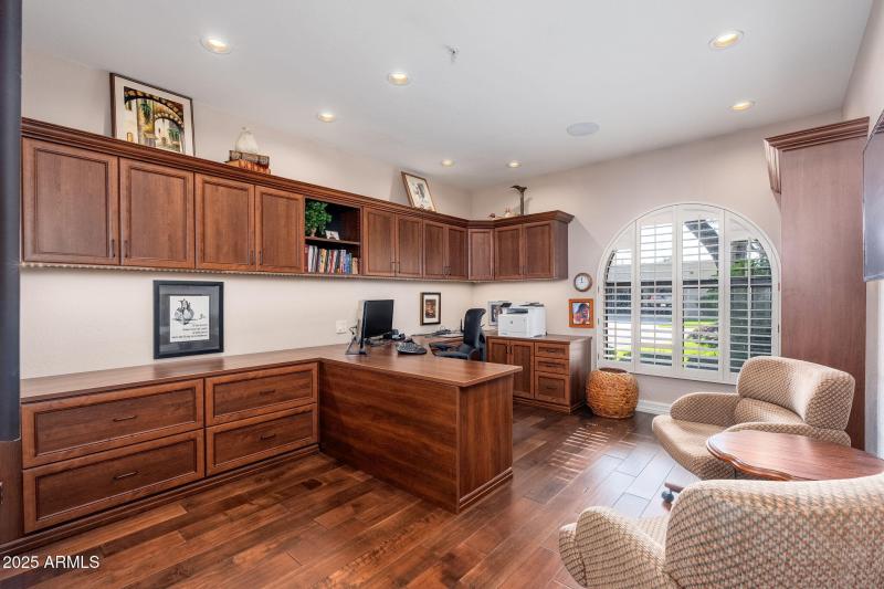 7486 E Mercer Ln - 38