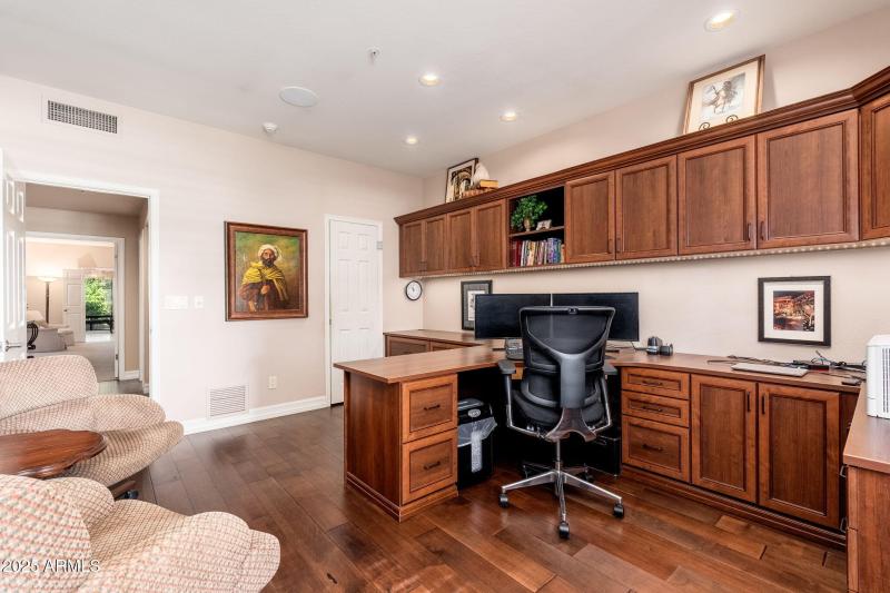 7486 E Mercer Ln - 39