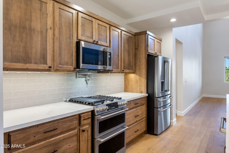 2268RoundaboutCir-HeberOvergaardAZ-14