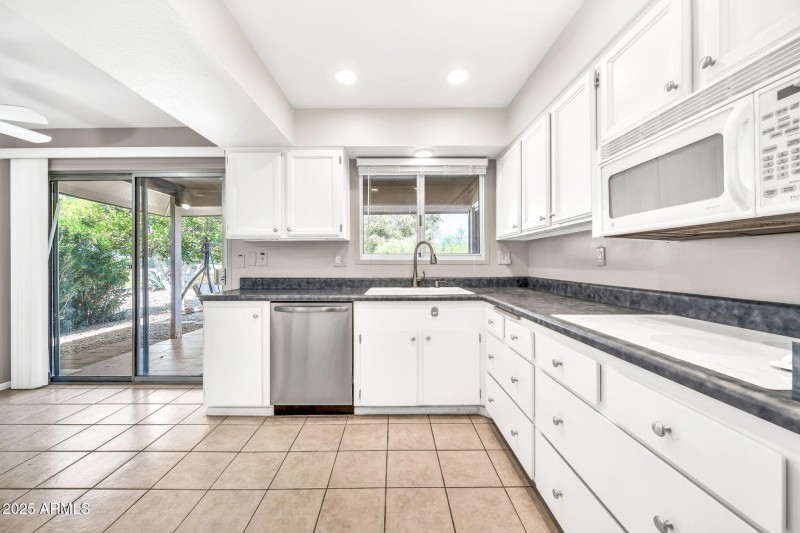 13006 W Desert Glen Dr-18