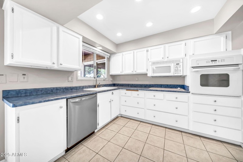 13006 W Desert Glen Dr-21