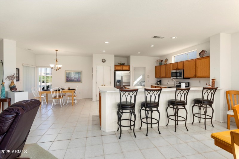 11-15237 W Pinehurst Ln