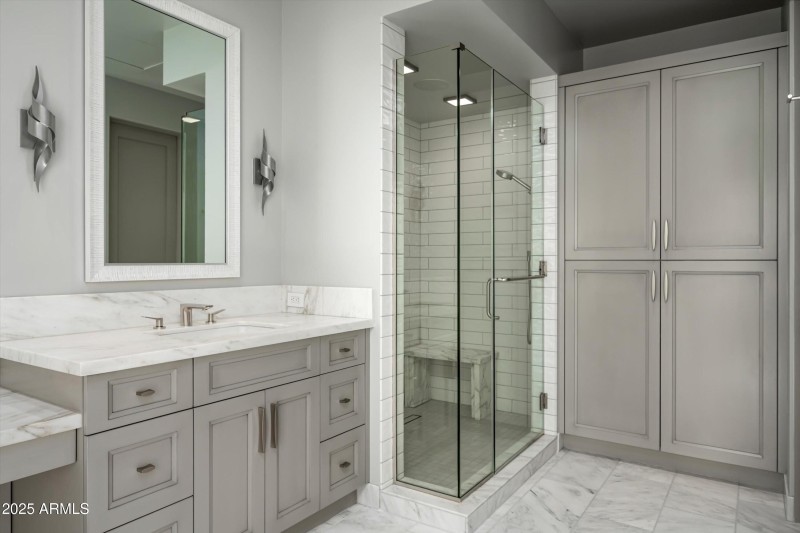 039_Primary Bathroom