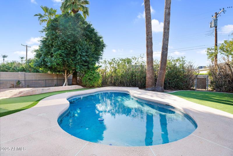 44-web-or-mls-3420 N 45th st-48