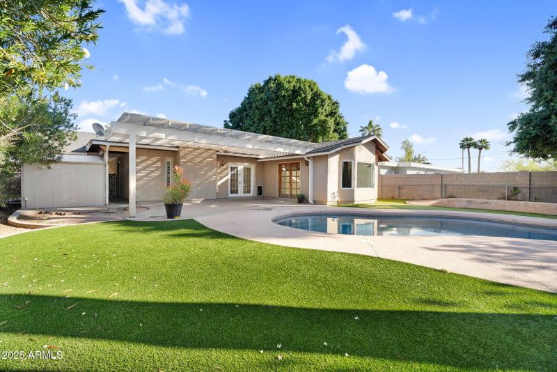 40-web-or-mls-3420 N 45th st-44