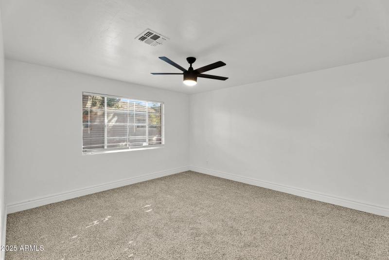 35-web-or-mls-3420 N 45th st-37