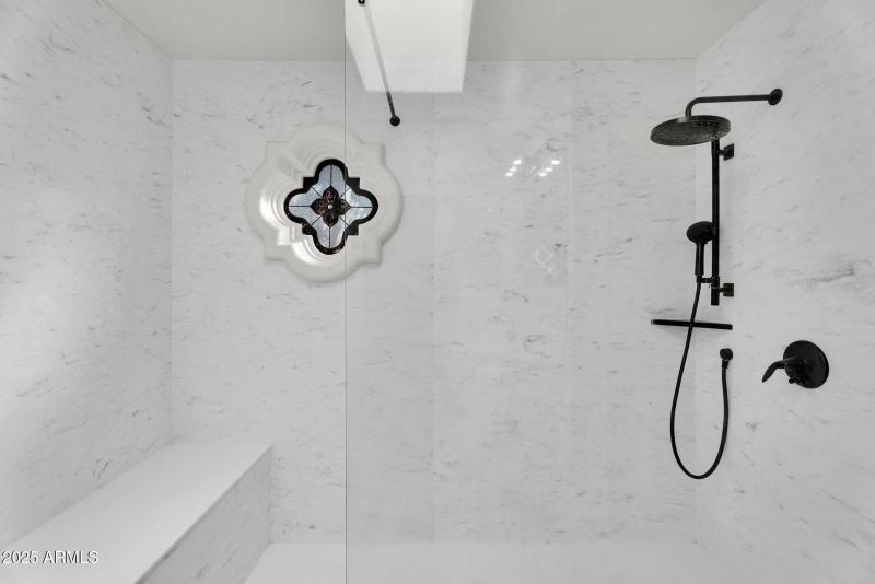 30-web-or-mls-3420 N 45th st-33