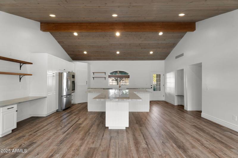 11-web-or-mls-3420 N 45th st-13