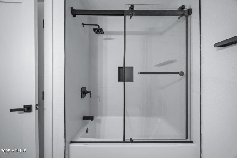 11442 N Bancroft Dr-35