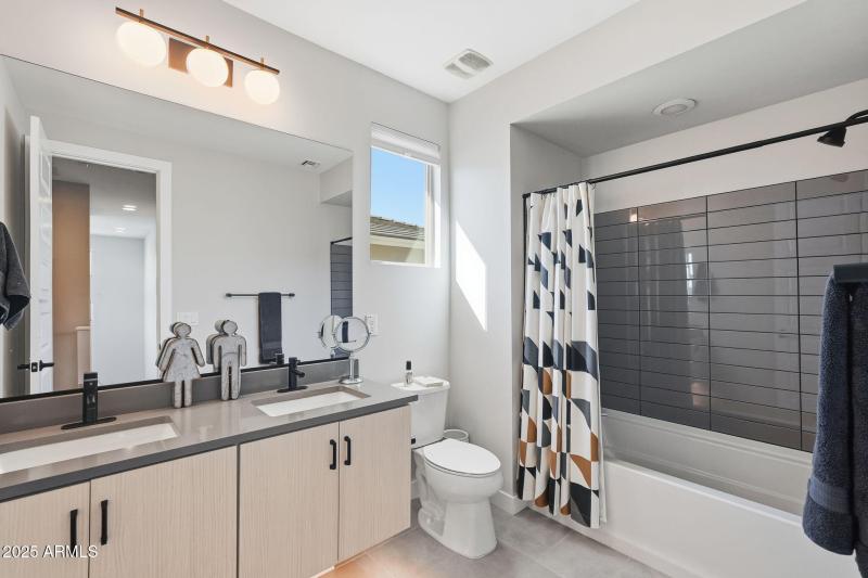 33-web-or-mls-033_ListerPros