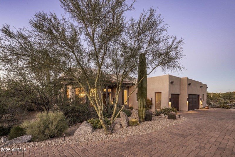 Winding Drive & Desert Setting