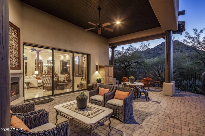 Seamless Indoor-Outdoor Living