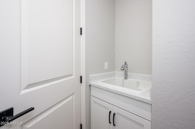 10-web-or-mls-Chevelon-18