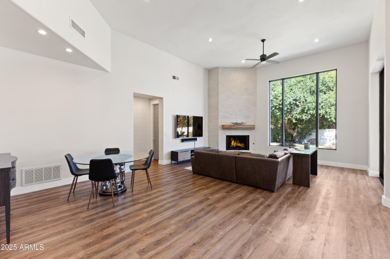 7130 Belmont-23-Edit