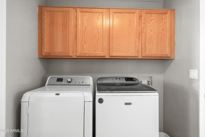 Interior - 323 Skyline Ave-18