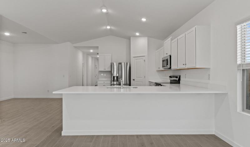 MR Lot #87 Kitchen (2) (Large)