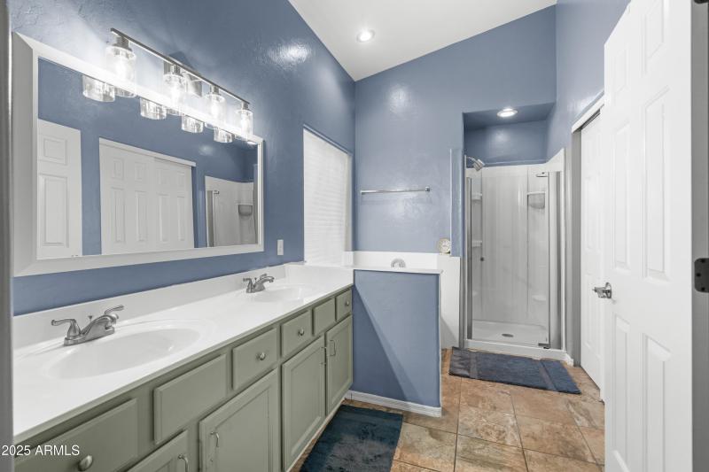 Interior - 323 Skyline Ave-11