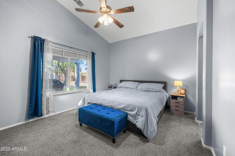 Interior - 323 Skyline Ave-9