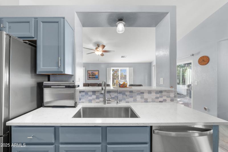 Interior - 323 Skyline Ave-7