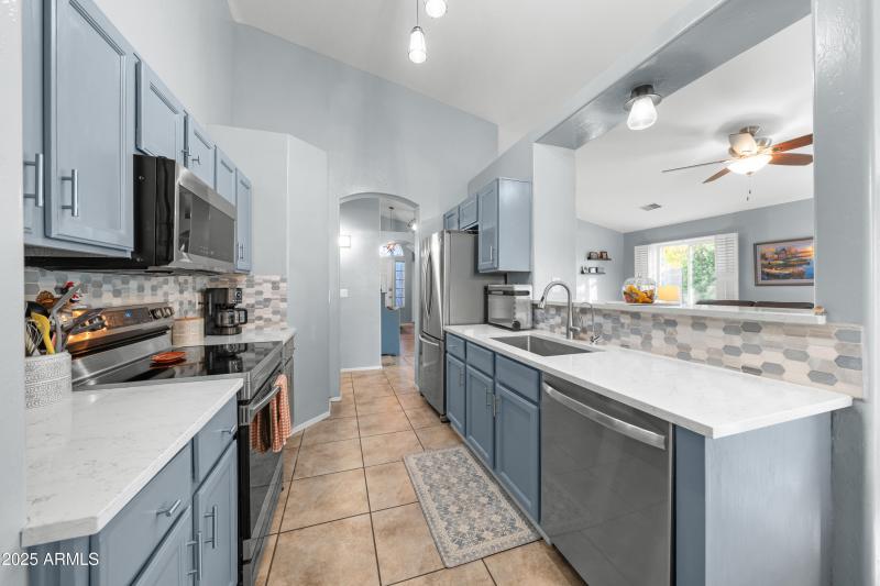 Interior - 323 Skyline Ave-5