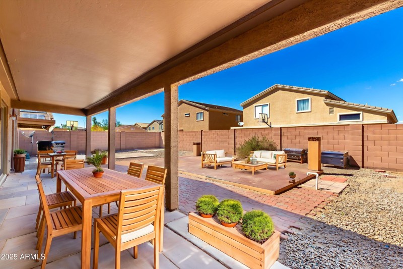 12368 W Meadowbrook backyard