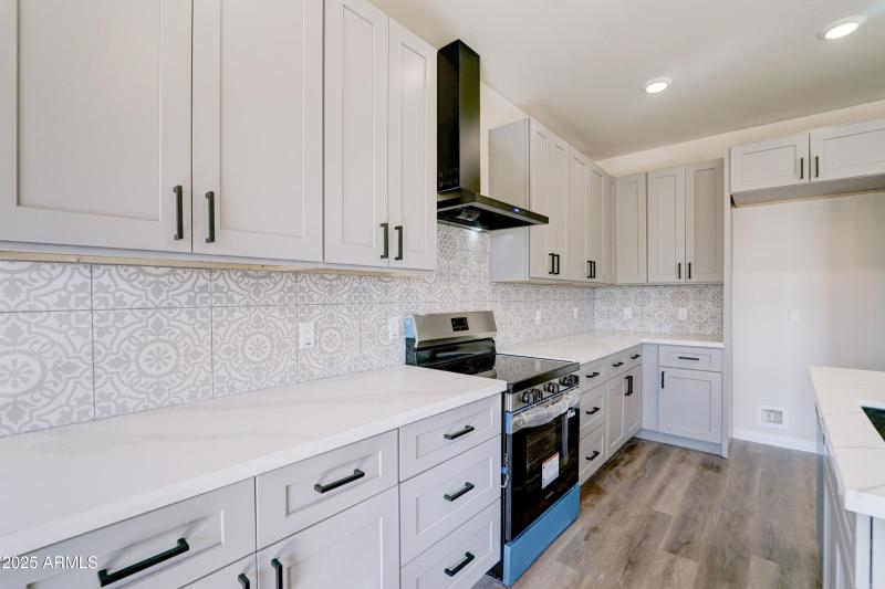 12503 W Cabrillo Dr-8