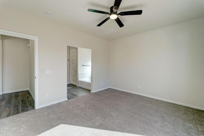 12503 W Cabrillo Dr-19