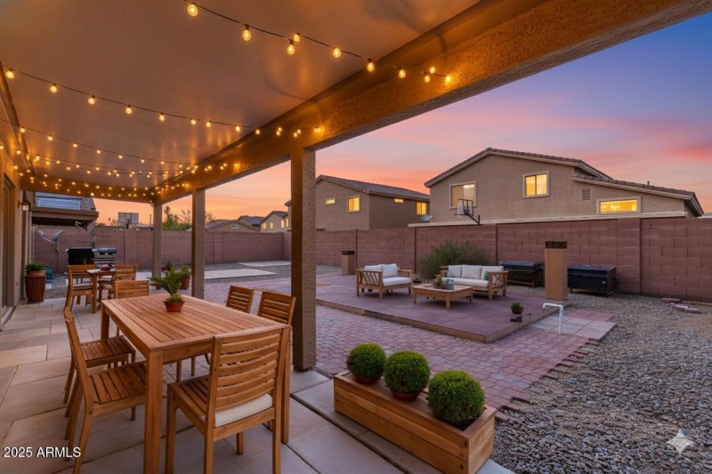 12368 W Meadowbrook backyard