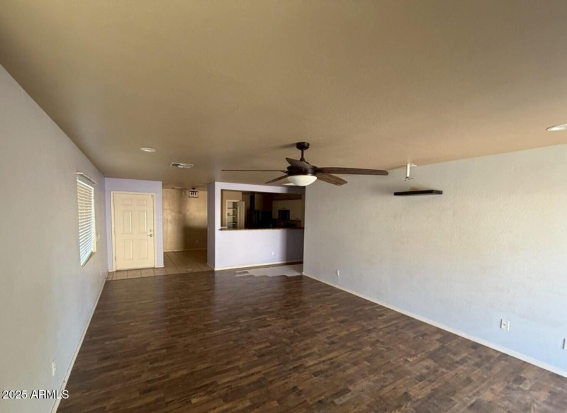 LINE_ALBUM_44944 bi weekly 1023_251104_1