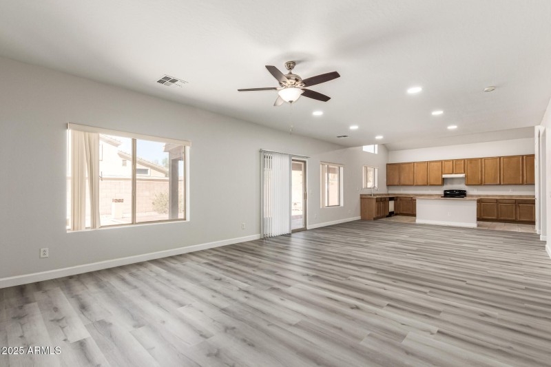 12368 W Meadowbrook - Dining room