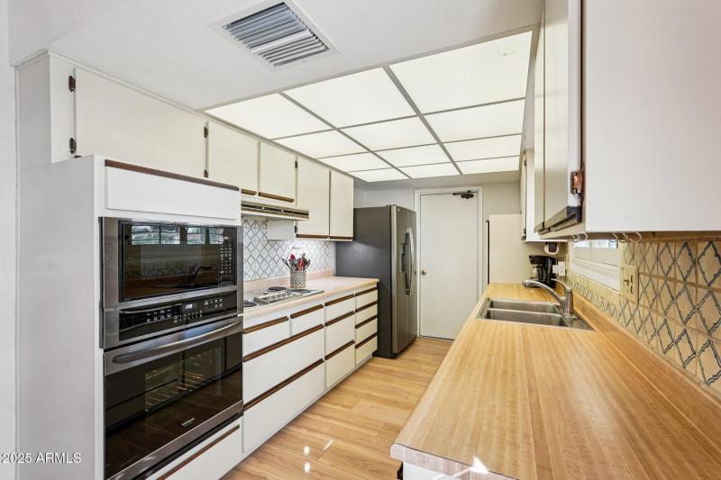 22-web-or-mls-125th Ave-S1211-022