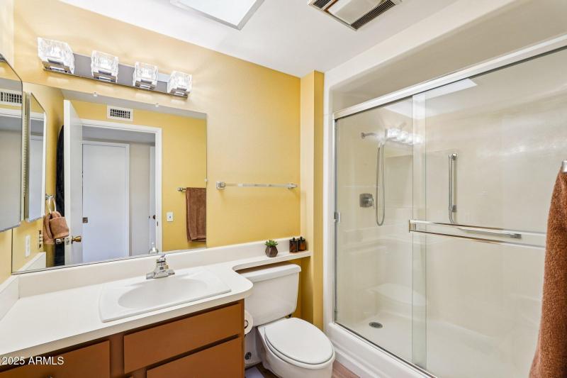 28-web-or-mls-125th Ave-S1211-028