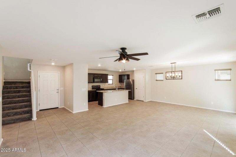 1006594.16235 W La Ventilla Way