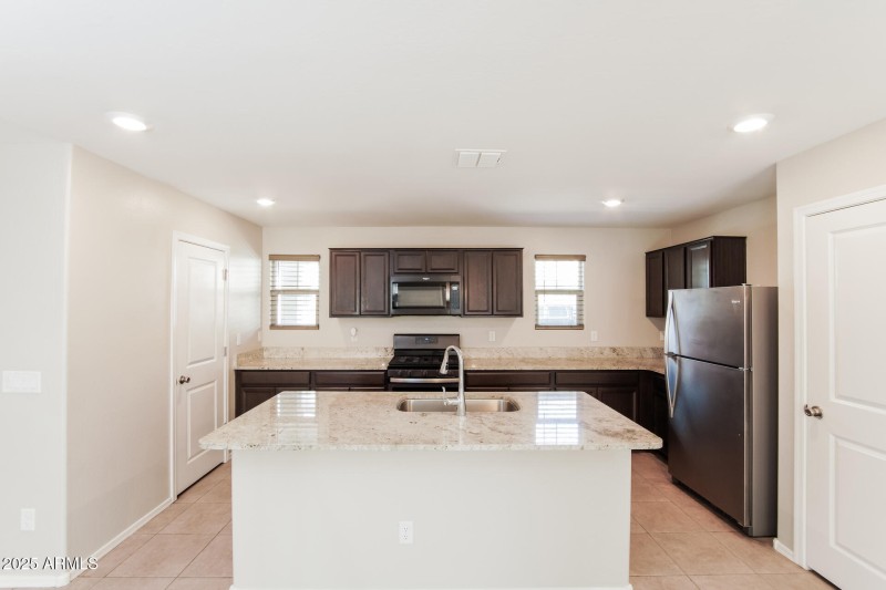 1006594.16235 W La Ventilla Way_1