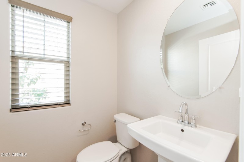 1006594.16235 W La Ventilla Way_11