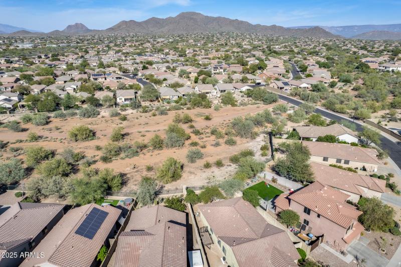 Lots of trails nearby