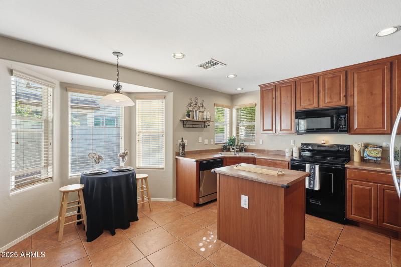 28-web-or-mls-028_ListerPros