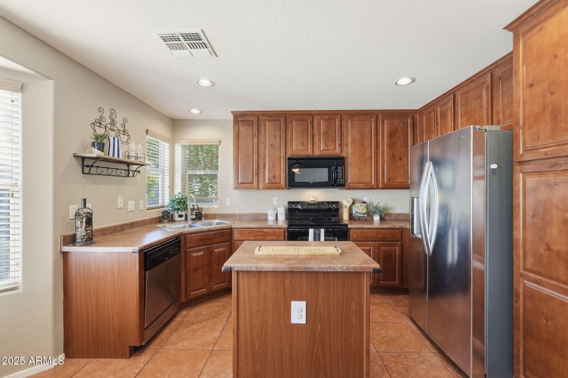 29-web-or-mls-029_ListerPros