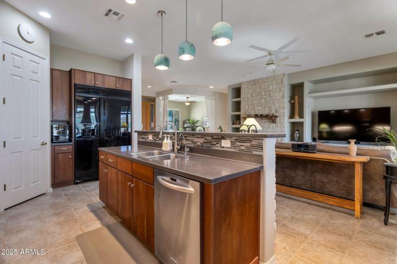 33572 N 79th Way Kitchen out to great ro