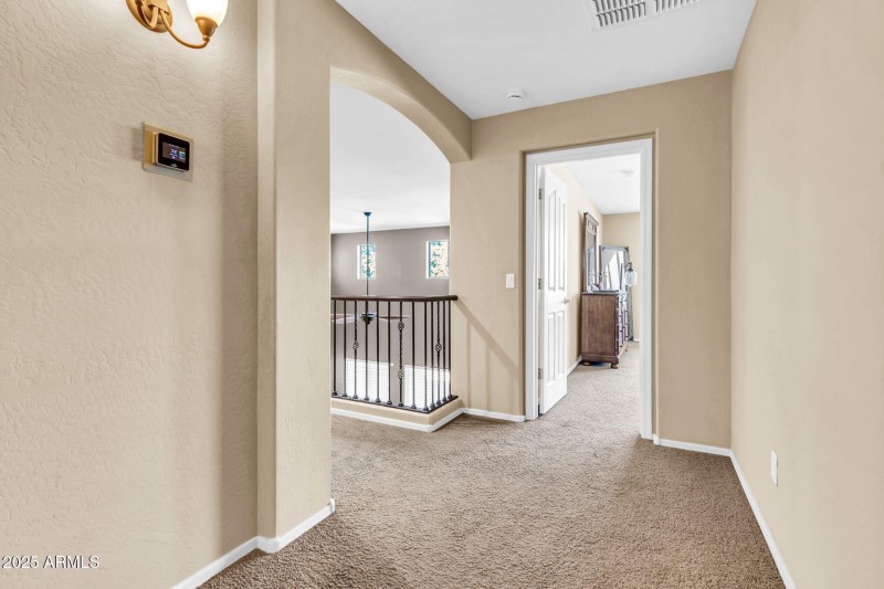 742 E Kingbird Dr-10