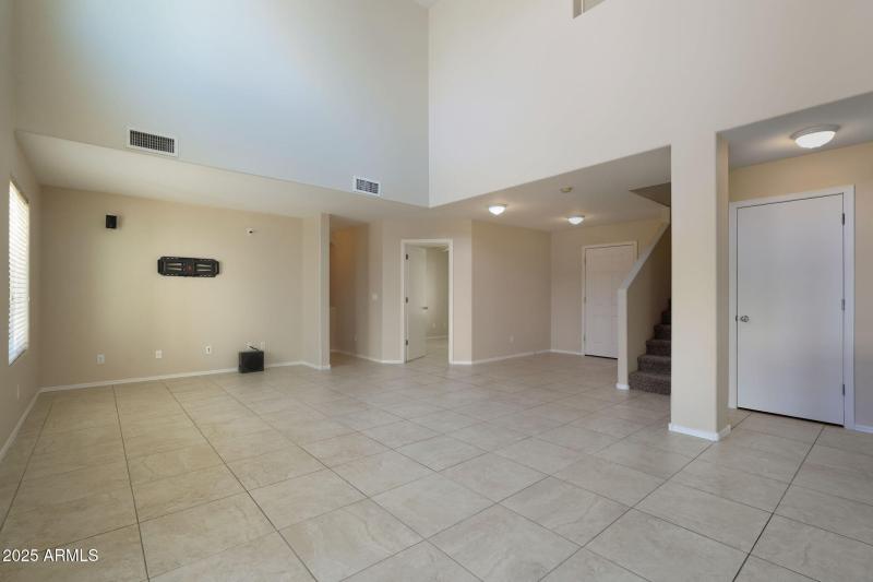 8-web-or-mls-009_ListerPros