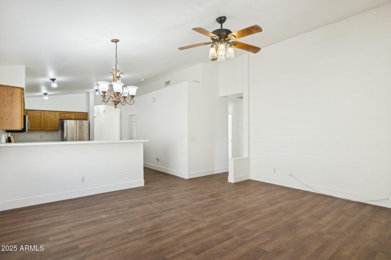 11-web-or-mls-1156-n-san-benito-dr