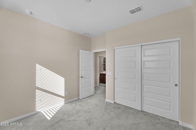 38-web-or-mls-345 W Satinka Dr-39