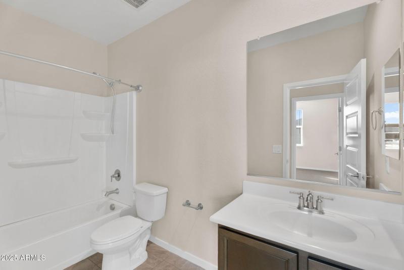 43-web-or-mls-345 W Satinka Dr-31