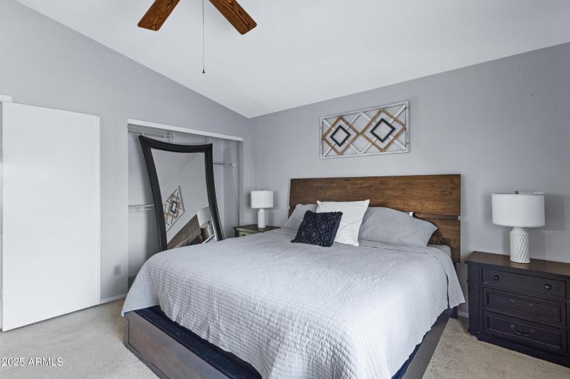 1645 N Saguaro St-32