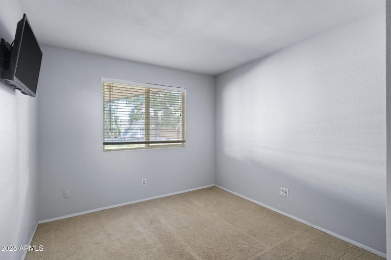 1645 N Saguaro St-20