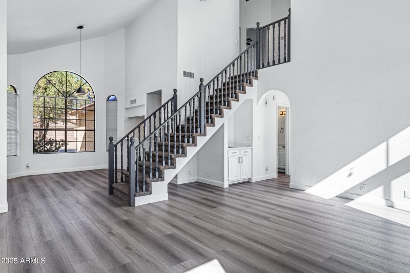 4423 E Amberwood Dr-9