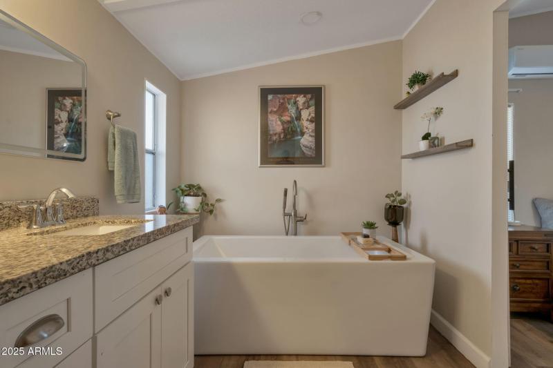 6-web-master bathroom 2